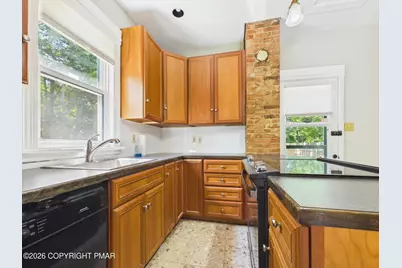  126 E Brown Street, East Stroudsburg, PA 18301 - Photo 19