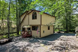 456 Maxatawny Dr, Pocono Lake, PA 18347 - Photo 29