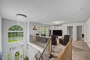 427 Cedar Dr, Long Pond, PA 18334 - Photo 27