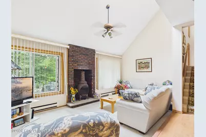  6014 Boardwalk Drive, Tobyhanna, PA 18466 - Photo 5