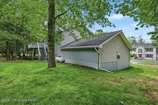 296 Scotch Pine Dr, Pocono Summit, PA 18346 - Photo 7