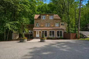 3130 Delaware Cir, Bushkill, PA 18324 - Photo 1