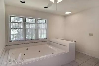  309 Fall Creek Terrace, Stroudsburg, PA 18360 - Photo 19