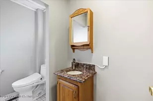 131 W Burke St, Easton, PA 18042 - Photo 47
