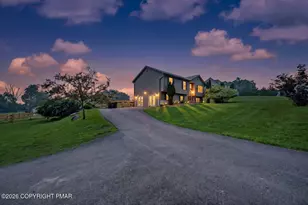2527 Highland Cir, Stroudsburg, PA 18360 - Photo 5