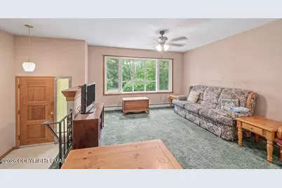  205 W Plainfield Avenue, Pen Argyl, PA 18072 - Photo 15