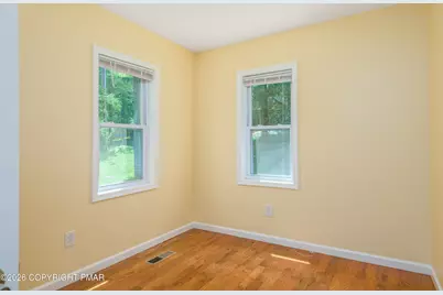  962 Rt 507, Greentown, PA 18426 - Photo 19