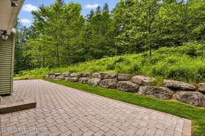  126 Lexington Lane, Blakeslee, PA 18610 - Photo 11
