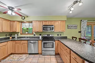 1049 Maple Dr, Pocono Lake, PA 18347 - Photo 15