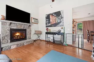 6421 Chucks Rd, East Stroudsburg, PA 18302 - Photo 9