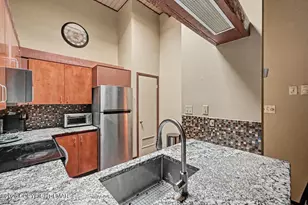 104 Condor Dr, Tamiment, PA 18371 - Photo 11