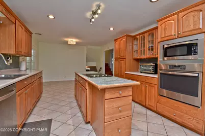  2095 Pleasant View Drive, Stroudsburg, PA 18360 - Photo 11