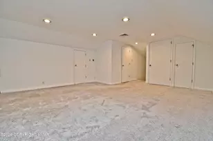 2095 Pleasant View Dr, Stroudsburg, PA 18360 - Photo 27