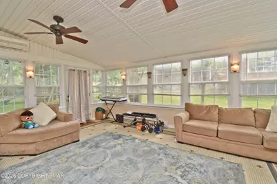  2095 Pleasant View Drive, Stroudsburg, PA 18360 - Photo 13