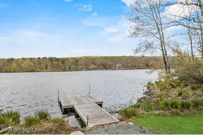 204 Forest Drive, Hawley, PA 18428 - Photo 3