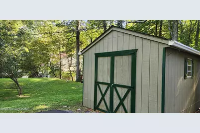  725 E Rosewood Road, East Stroudsburg, PA 18302 - Photo 17