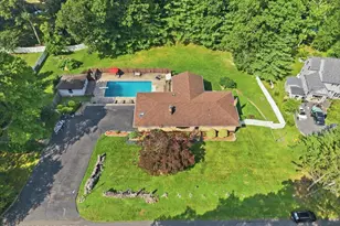 345 O'Donovan Dr, East Stroudsburg, PA 18301 - Photo 3