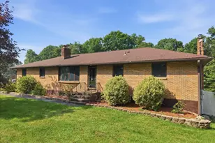 345 O'Donovan Dr, East Stroudsburg, PA 18301 - Photo 3