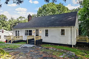 355 E Brown St, East Stroudsburg, PA 18301 - Photo 3