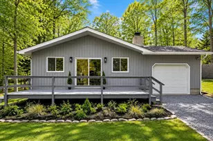 5040 Melrose Dr, Tobyhanna, PA 18466 - Photo 1