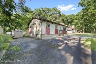 117 Mink Ct, Dingmans Ferry, PA 18328 - Photo 31