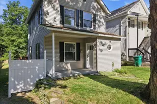 271 Brodhead Ave, East Stroudsburg, PA 18301 - Photo 7