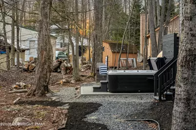  8499 Bumble Bee Way, Tobyhanna, PA 18466 - Photo 11