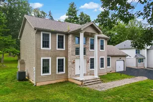 154 Escoll Dr, East Stroudsburg, PA 18301 - Photo 5
