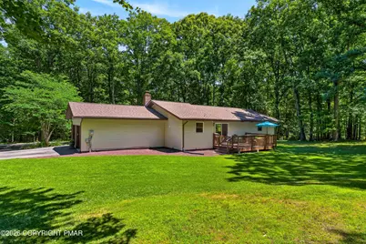  400 Ridge Circle, Cresco, PA 18326 - Photo 7