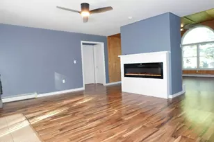 552 W Chipmunk Rd, Bushkill, PA 18324 - Photo 11