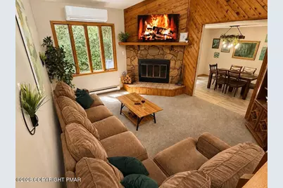 18 Gregory Place, Lake Harmony, PA 18624 - Photo 3