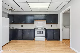 1820 Sanderson Ave, Scranton, PA 18509 - Photo 3