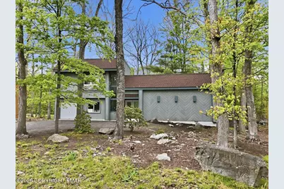  3120 Greenbriar Drive, East Stroudsburg, PA 18301 - Photo 9
