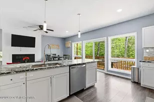 3120 Greenbriar Dr, East Stroudsburg, PA 18301 - Photo 23