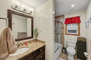 386 Upper Rdg Dr, Effort, PA 18330 - Photo 21