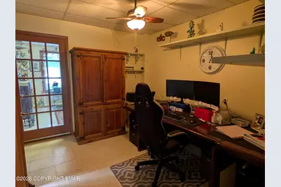  926 Pennsylvania 390, Cresco, PA 18326 - Photo 27