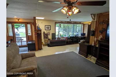  926 Pennsylvania 390, Cresco, PA 18326 - Photo 19