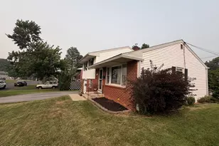 3072 Essex Rd, Allentown, PA 18103 - Photo 23