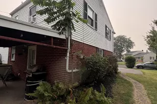 3072 Essex Rd, Allentown, PA 18103 - Photo 9