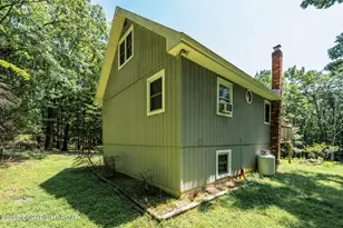 3196 Woodcrest Ave, Effort, PA 18330 - Photo 5