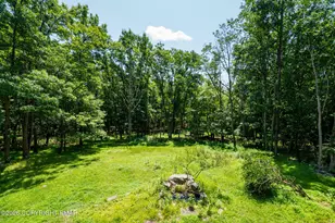 3196 Woodcrest Ave, Effort, PA 18330 - Photo 9