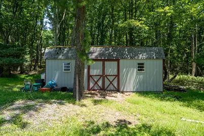  3196 Woodcrest Avenue, Effort, PA 18330 - Photo 7
