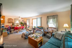 3196 Woodcrest Ave, Effort, PA 18330 - Photo 13