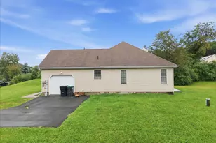 86 Northpark Dr, East Stroudsburg, PA 18302 - Photo 57