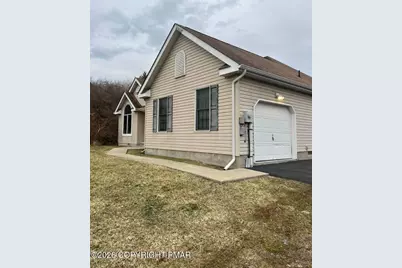  86 Northpark Drive, East Stroudsburg, PA 18302 - Photo 3