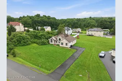  86 Northpark Drive, East Stroudsburg, PA 18302 - Photo 5