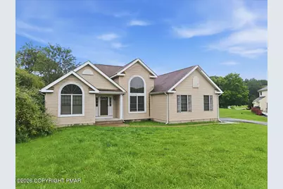  86 Northpark Drive, East Stroudsburg, PA 18302 - Photo 3