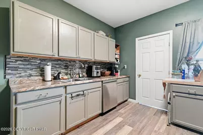  215 Lehigh Avenue, Palmerton, PA 18071 - Photo 9