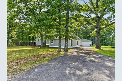 229 Pocono Boulevard, Bushkill, PA 18324 - Photo 35