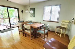 117 Meadow View Ct, Bushkill, PA 18324 - Photo 3
